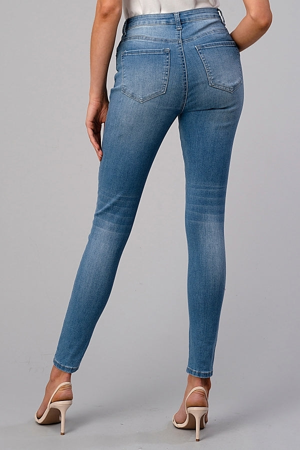 American Blue Distressed Skinny Jeans – Comfortable Juniors Fit with 5 Pockets