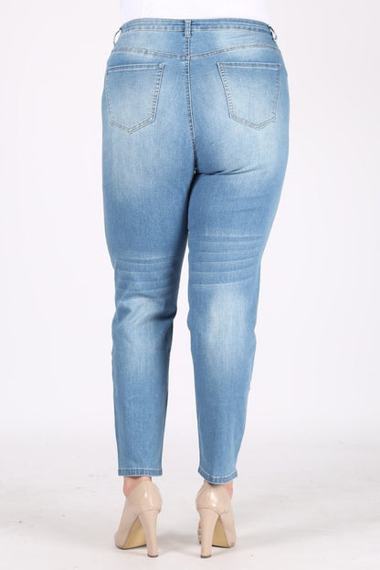 Comfortable Plus Size Mid-Rise Jeans with 5 Pockets
